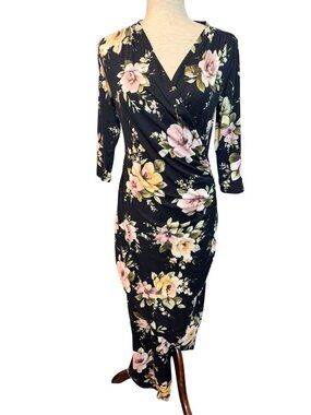 LILAC CLOTHING black floral print maxi dress Size Small EUC